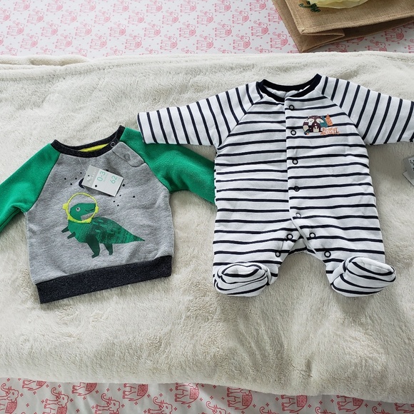 Primark Other - NWT new born baby boy winter footie and sweater